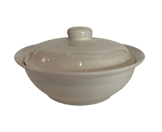 FUENTE CON TAPA